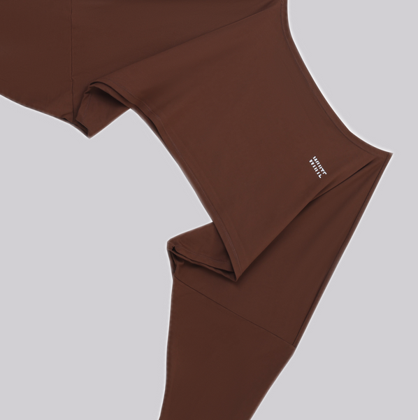 Brown hover