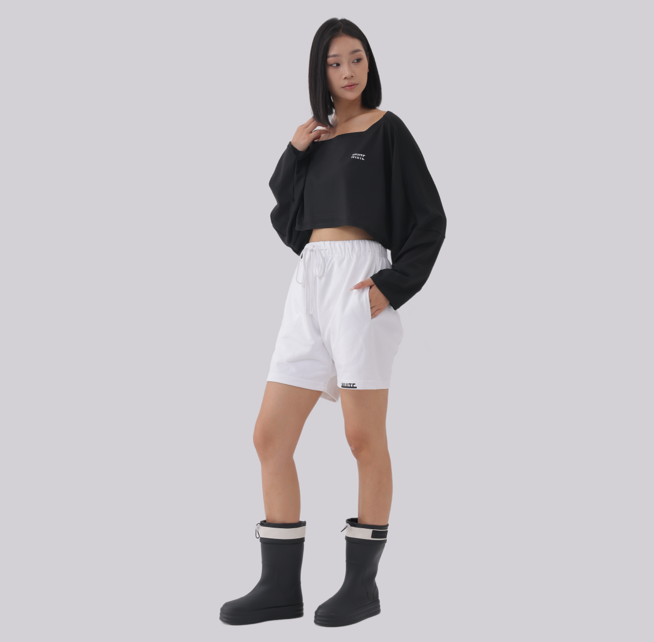 Oversized Fit Long Sleeved Cropped Sweatshirt