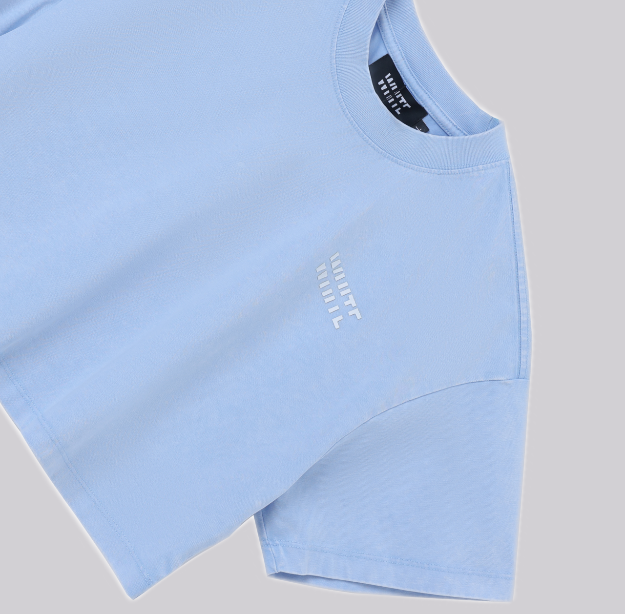 Casual Cropped Tee - Body Fit