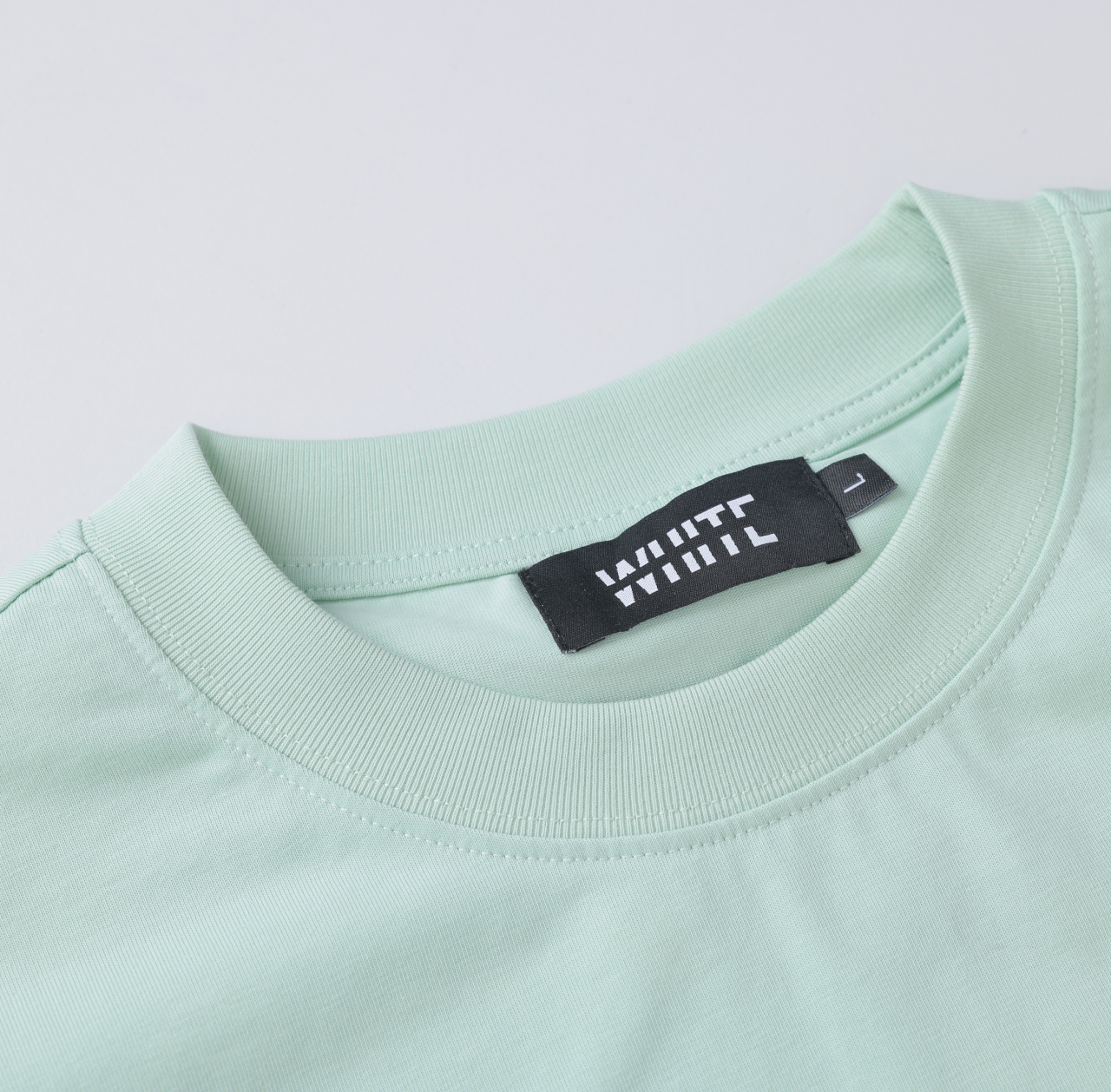 Basics Tee Light Weight